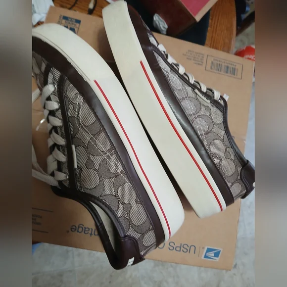 Signature Coach Sneakers, Sz.8B - Picture 2 of 10